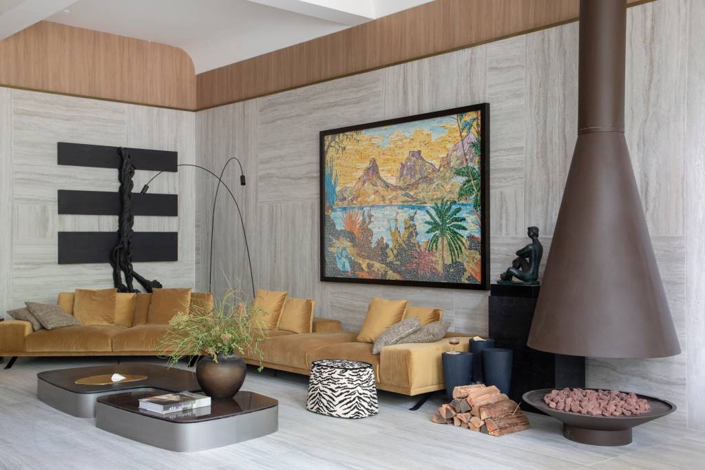 CASACOR reúne projetos com lareira de diferentes estilos para o frio