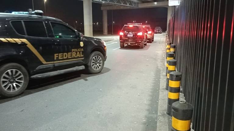 PF prende suspeito de colocar cocaína em malas em Guarulhos