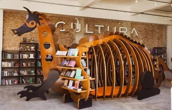 Em reestruturação, Livraria Cultura mantém três lojas em SP