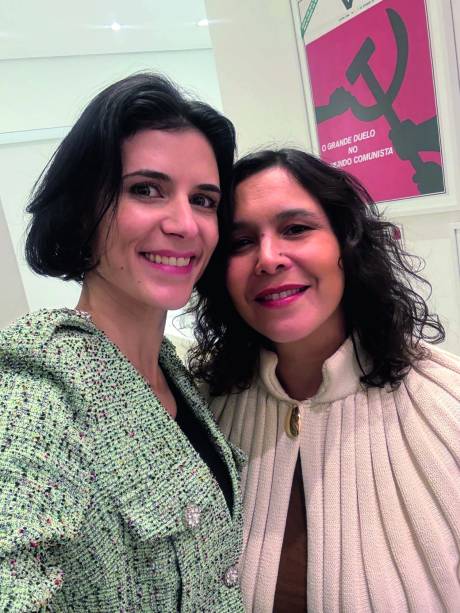 A redatora-chefe da Vejinha, Alice Granato, com a confeiteira Otávia Sommavilla