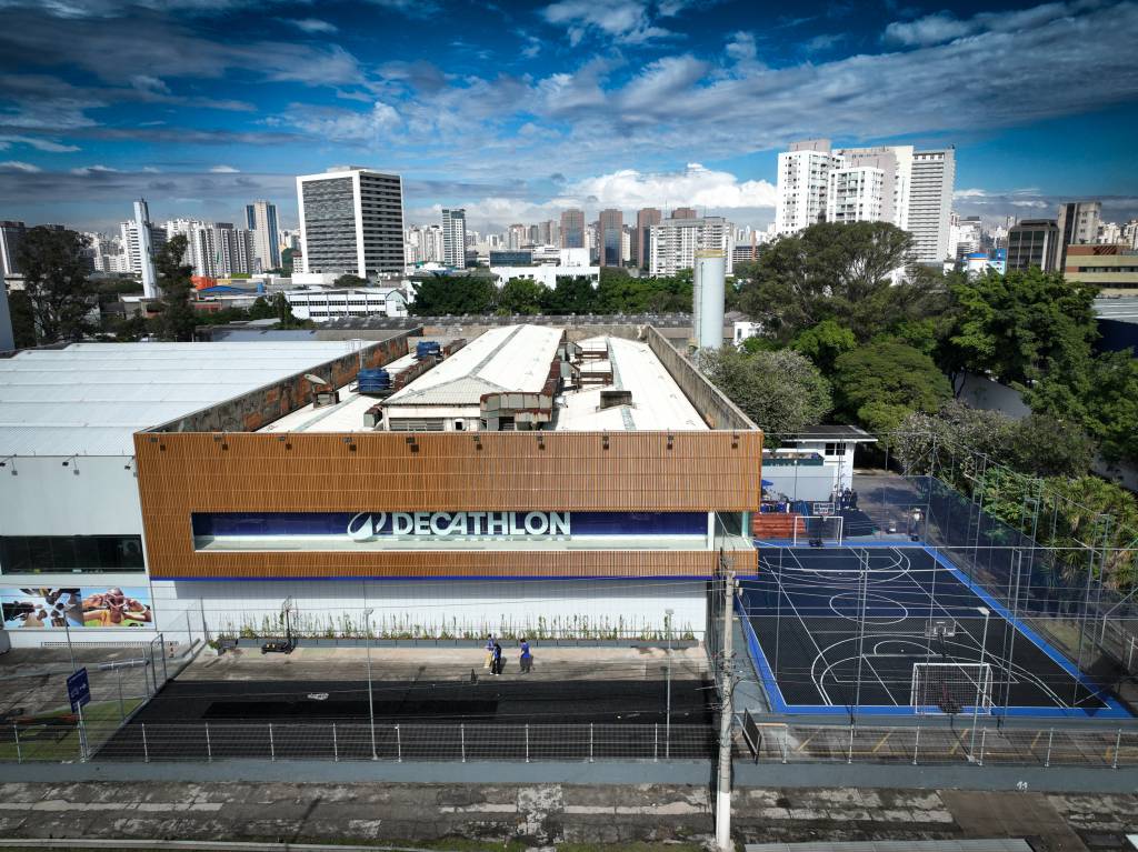 Oitava loja da Decathlon em SP inaugura novo conceito da marca