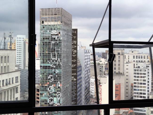 ‘Pele de Vidro’ narra visão pessoal de desabamento no Centro em 2018