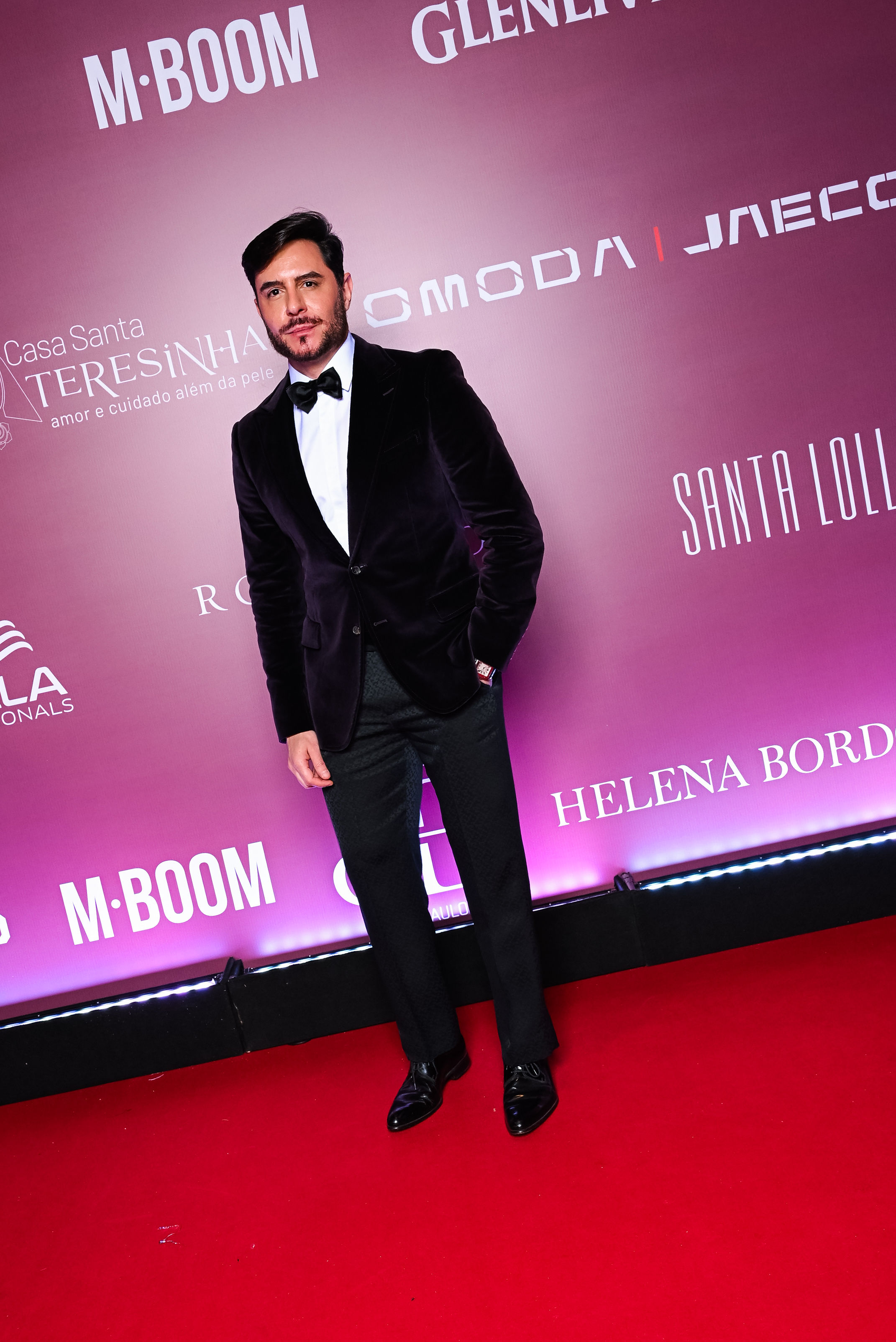 Ricardo Tozzi de smoking