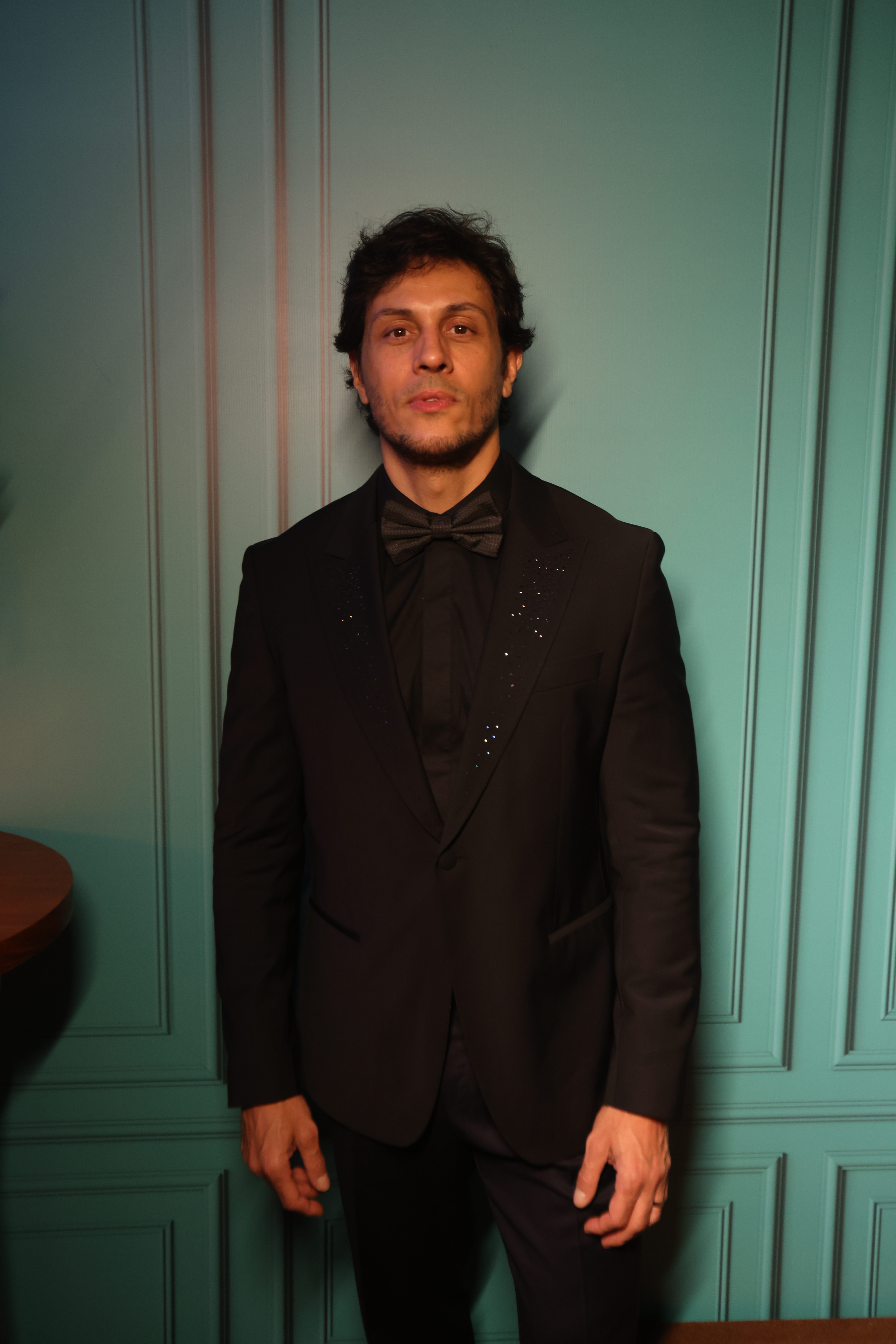 Thiago Mansur veste smoking BOSS na quinta edi&ccedil;&atilde;o do Baile do BB