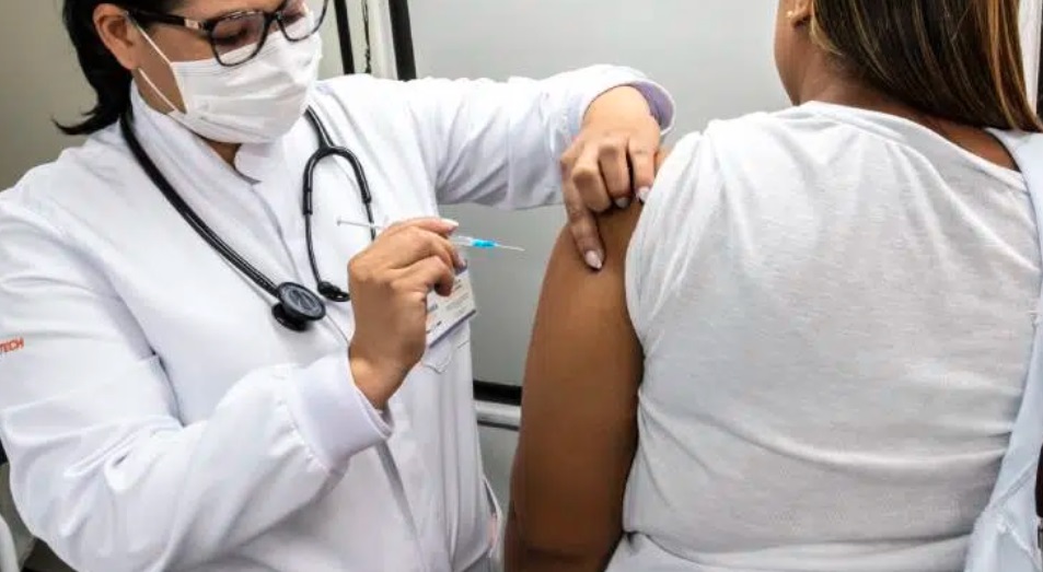 Butantan recruta voluntários para testes com vacina contra gripe aviária