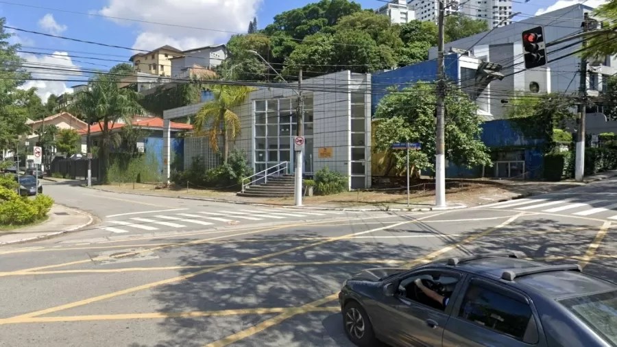 Ação da PM após roubo de carro no Morumbi causa morte de assaltante