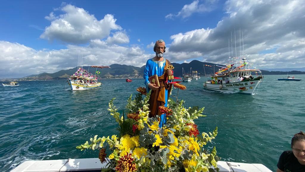 Confira 9 roteiros de procissões no rio e no mar no estado de SP