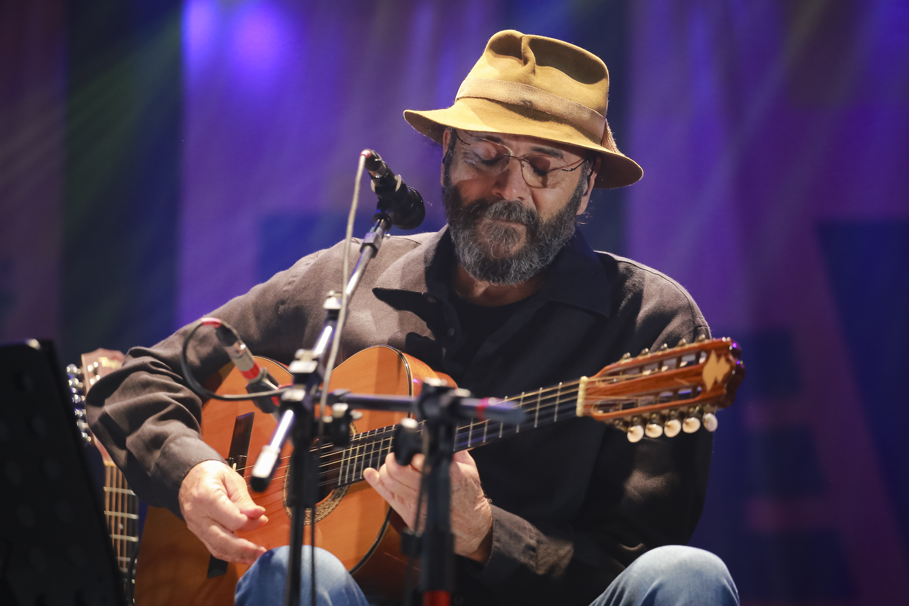 Show de Almir Sater marca encerramento do festival no domingo (28)