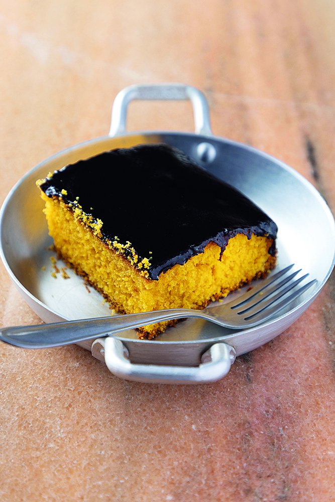 Bolo na panelinha de ferro