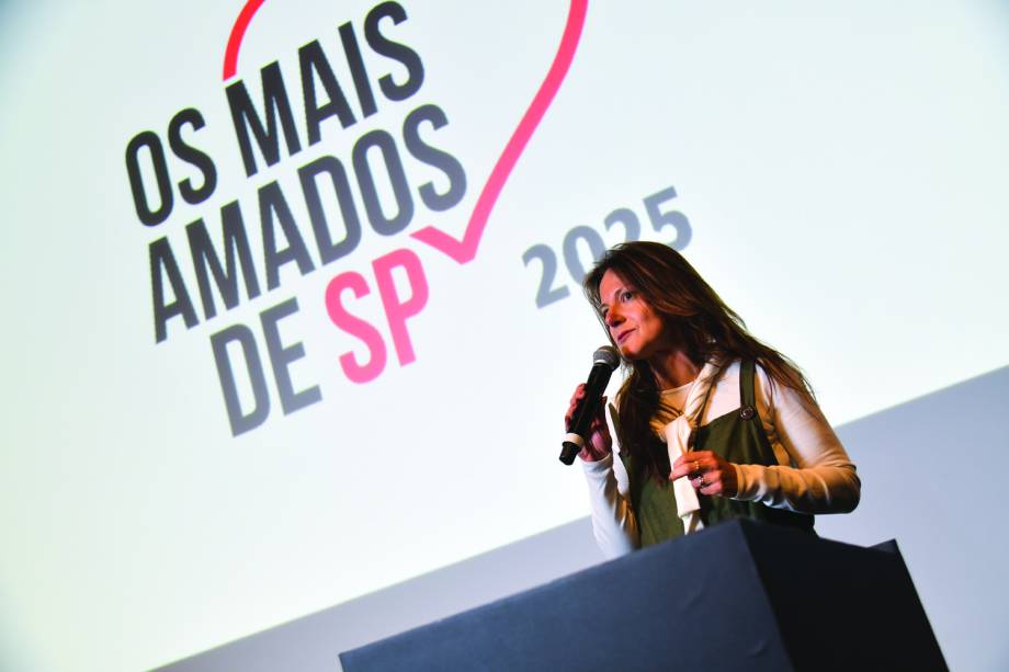VP de publishing, Andrea Abelleira, faz discurso de boas-vindas
