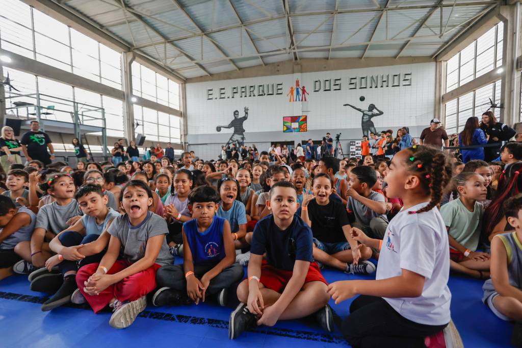 Escola pública de SP é eleita a melhor do mundo por prêmio internacional
