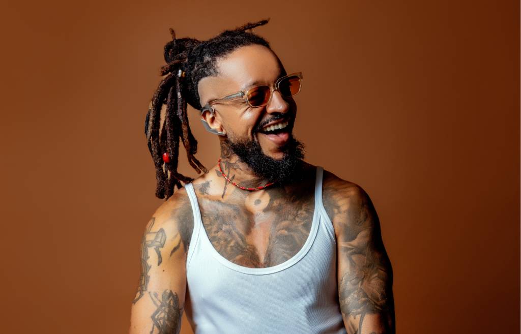 Rael vai lançar álbum deluxe: “Usei a felicidade como ferramenta de luta”