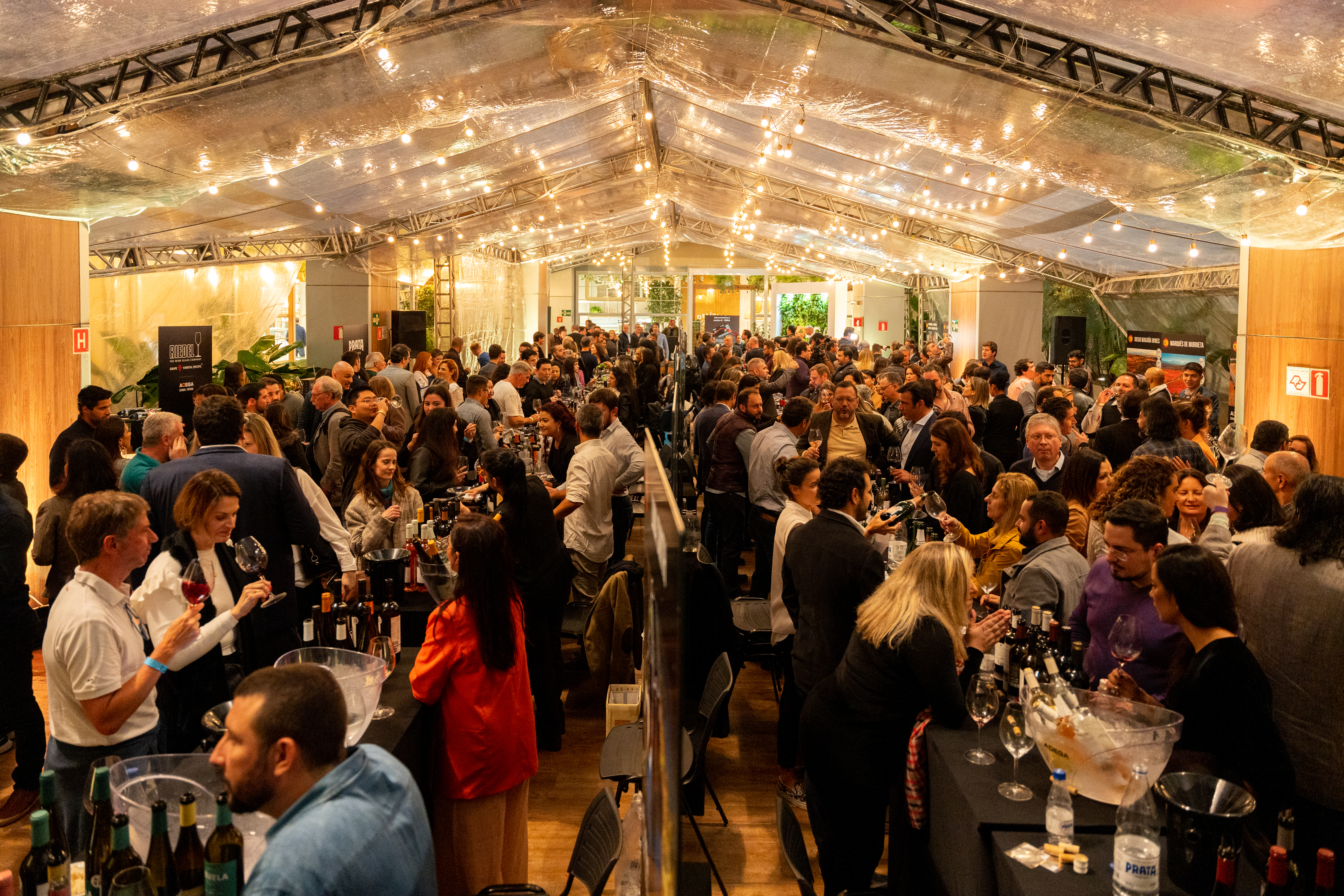 ADEGA: degustação de lançamento do guia