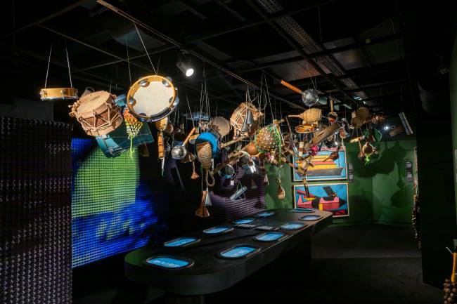 Interação com instrumentos musicais