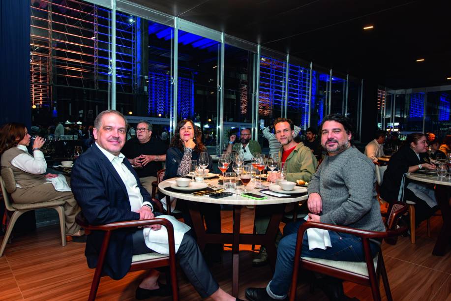 Comer & Beber Experience 2025: Lorençato, Alice Granato e amigos Comer & Beber Experience 2025: Lorençato, Alice Granato e amigos