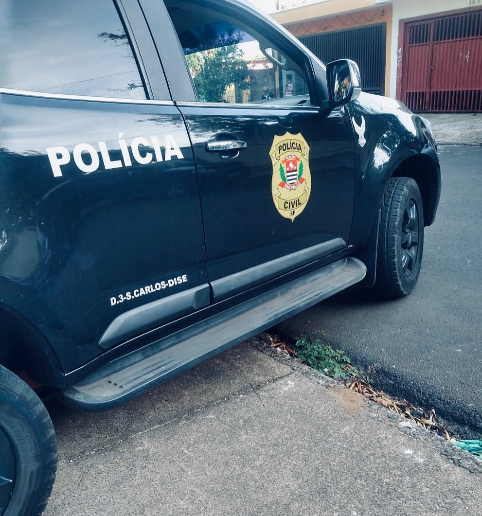 Mãe incendeia carro com filho dentro no interior de SP; entenda o caso