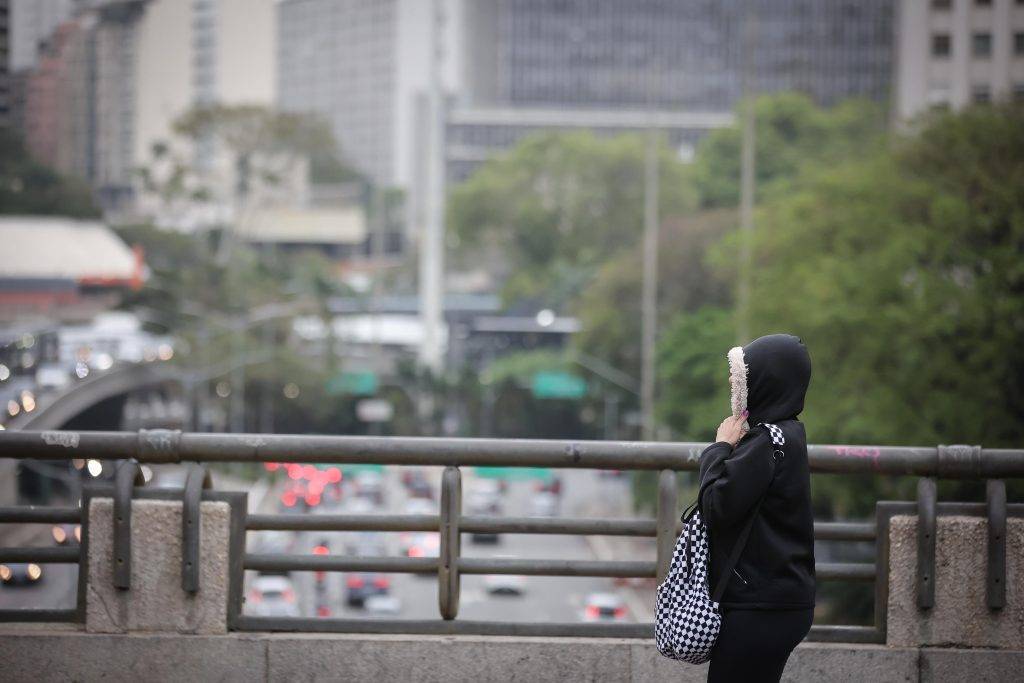 Frio e nuvens: confira a previsão do tempo para a semana