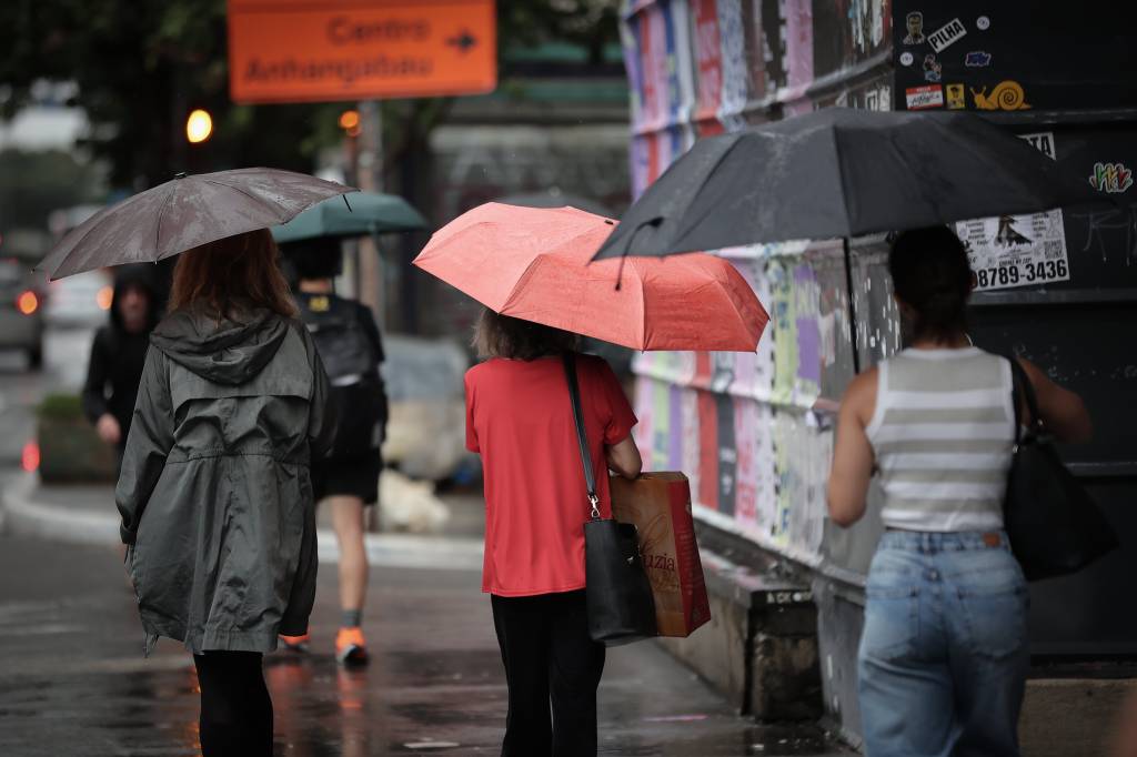 Defesa Civil alerta para domingo com temporais no interior de SP