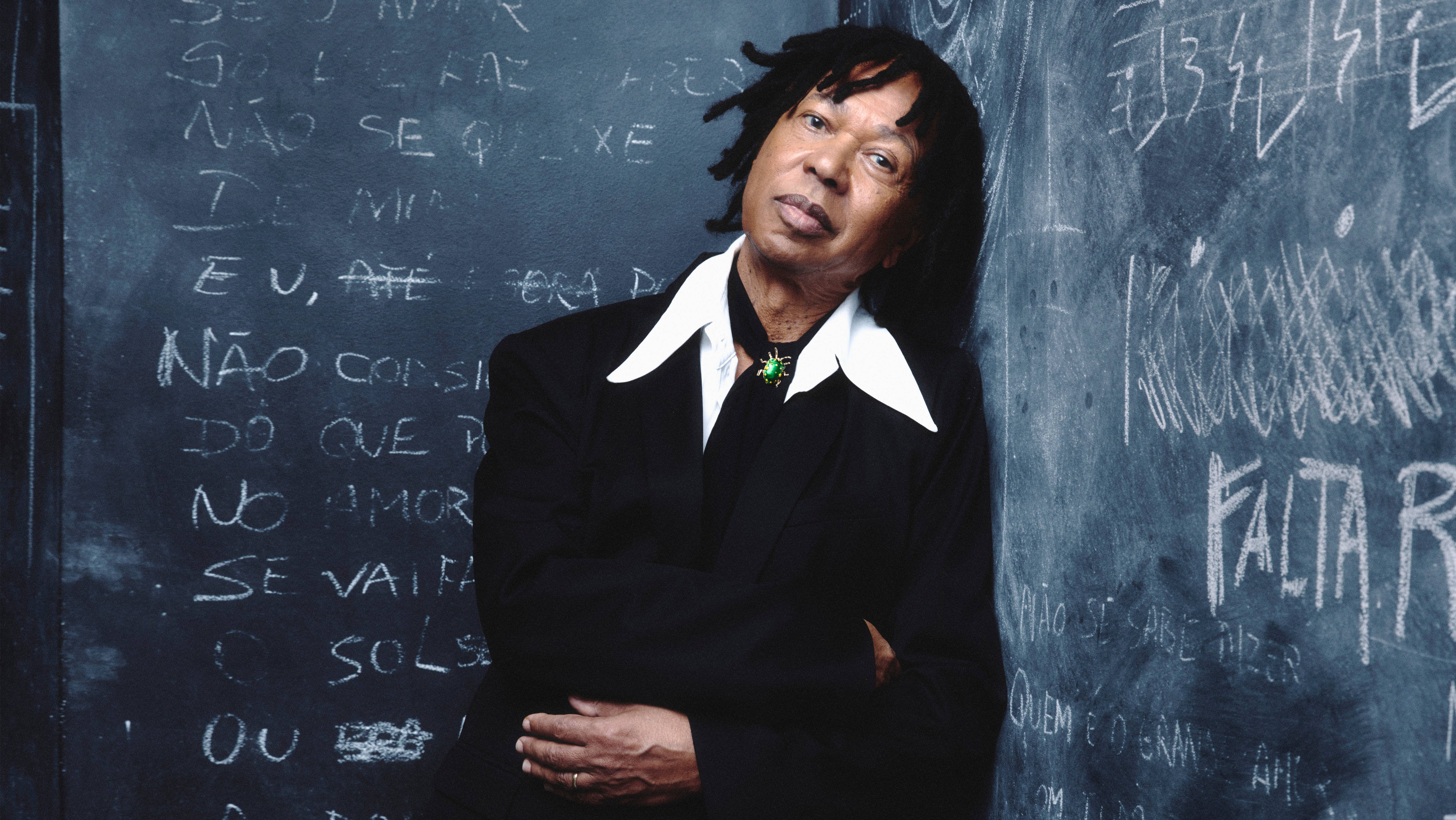 Djavan homenageia Michael Jackson em disco e anuncia turnê por estádios