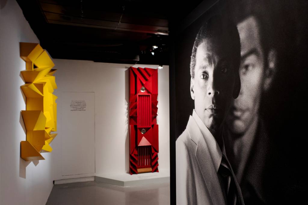 Por dentro da exposição de Emanoel Araujo no Farol Santander