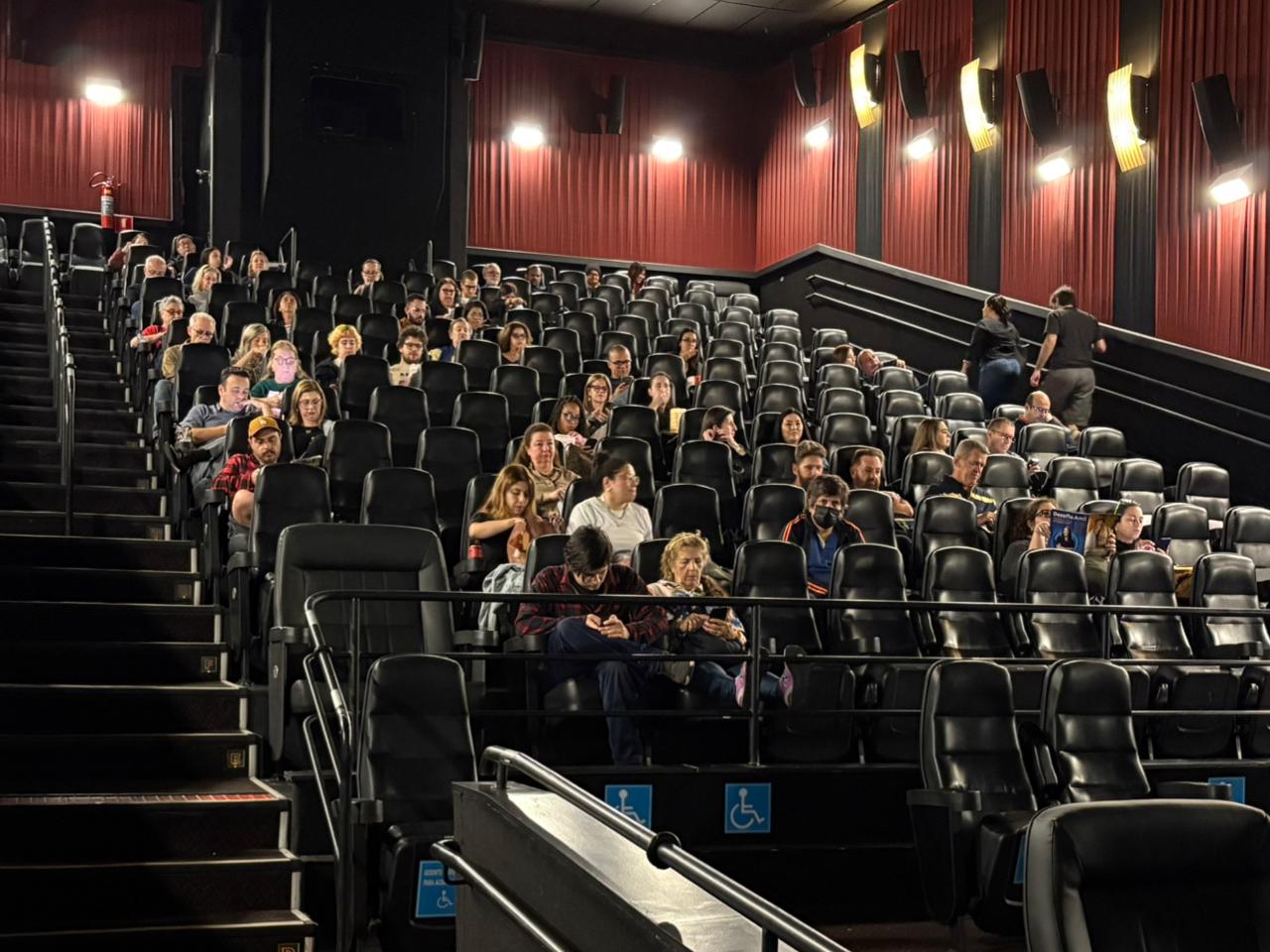 Cine Vejinha exibiu ‘Sonhos’ em pré-estreia especial para assinantes