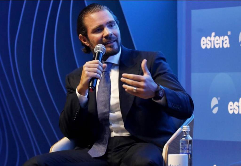 Daniel Vorcaro é solto e deixa cadeia em SP com tornozeleira eletrônica