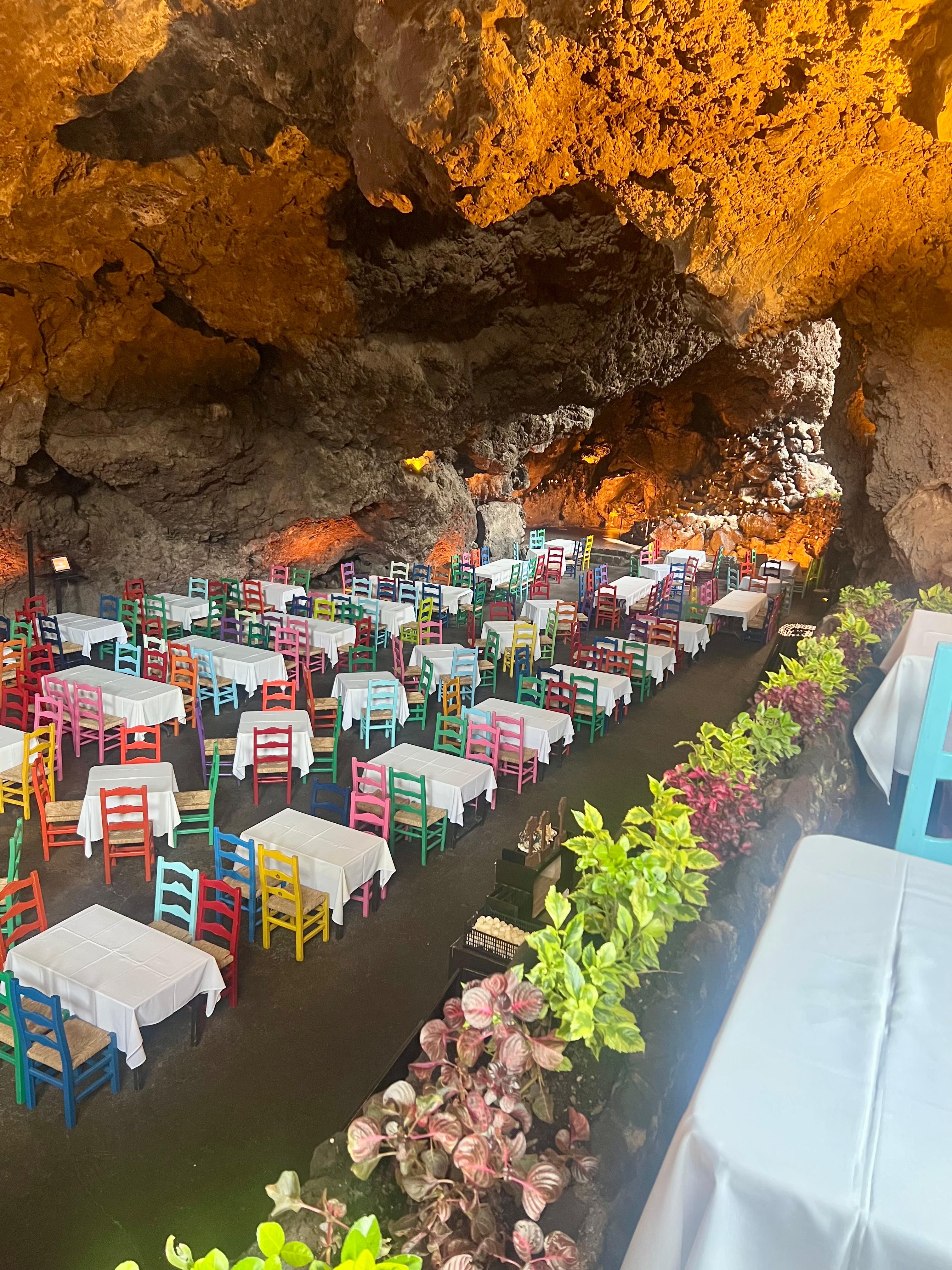 Refei&ccedil;&atilde;o dentro de gruta na Cidade do M&eacute;xico