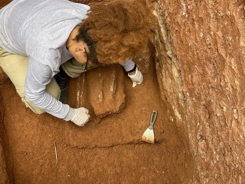 Capela dos Aflitos: arqueólogos encontram novas ossadas no sítio da Liberdade
