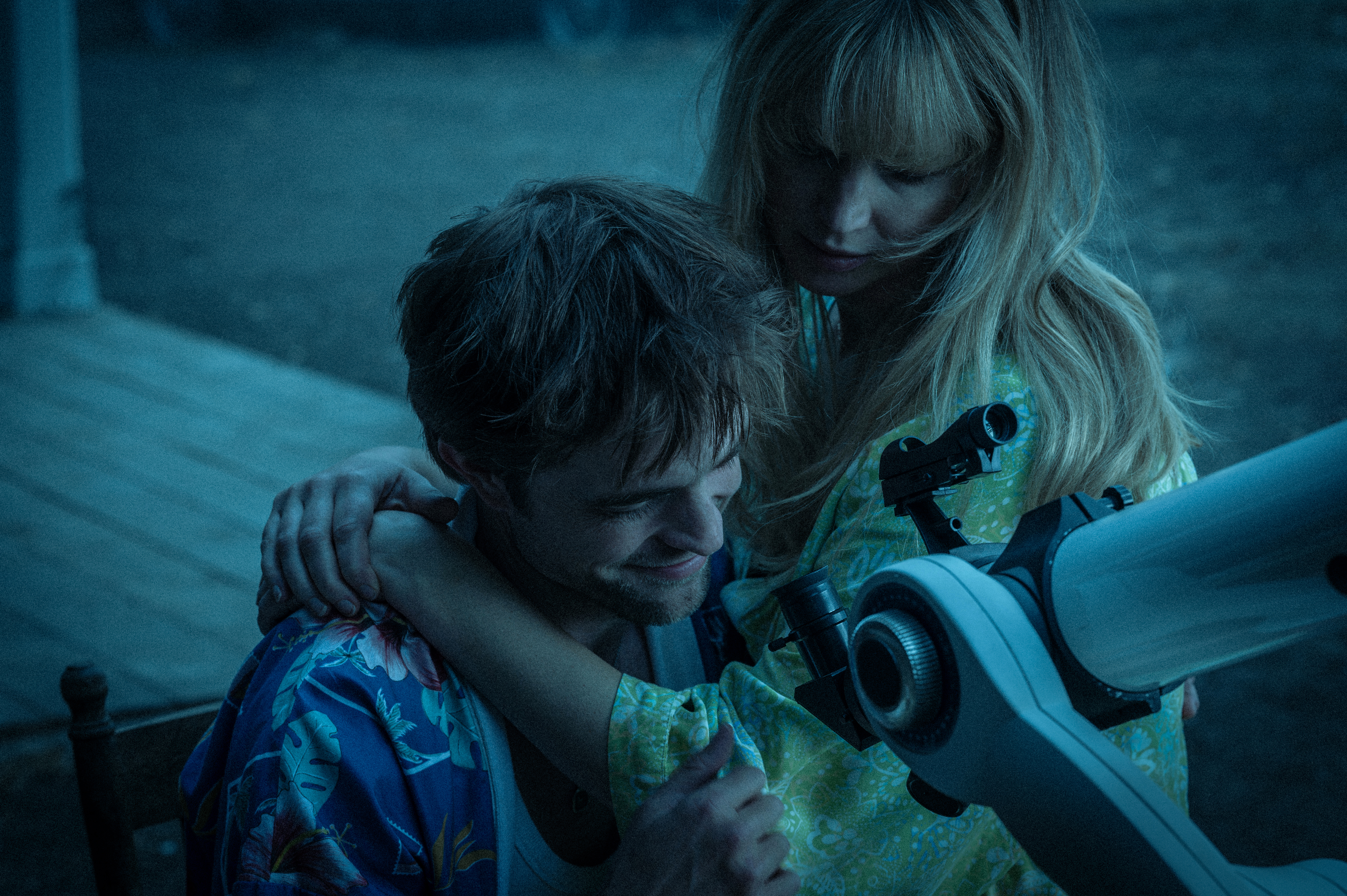 Robert Pattinson e Jennifer Lawrence: um casal problemático em ‘Morra, Amor’