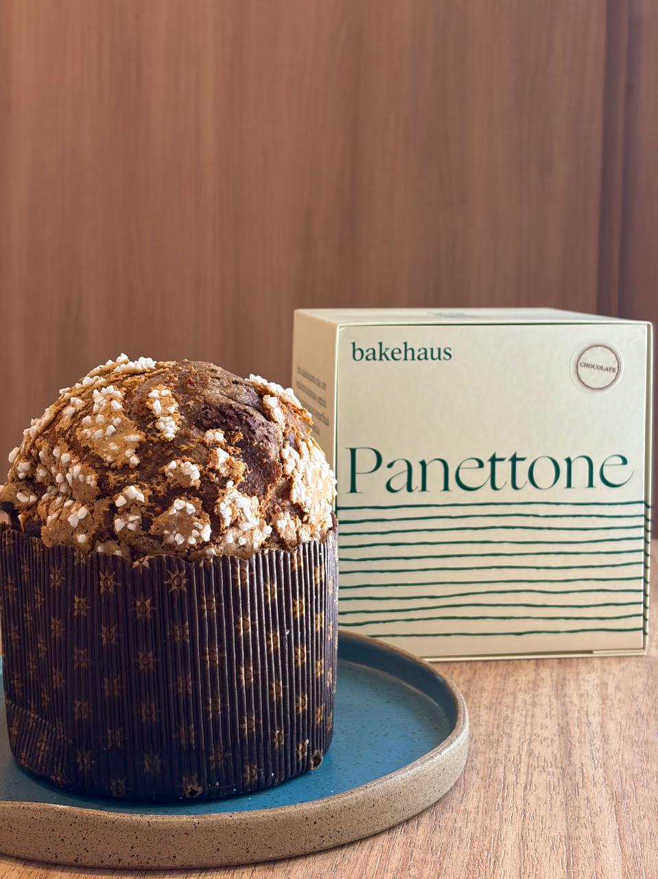 Bakehaus: panetone de tr&ecirc;s chocolates