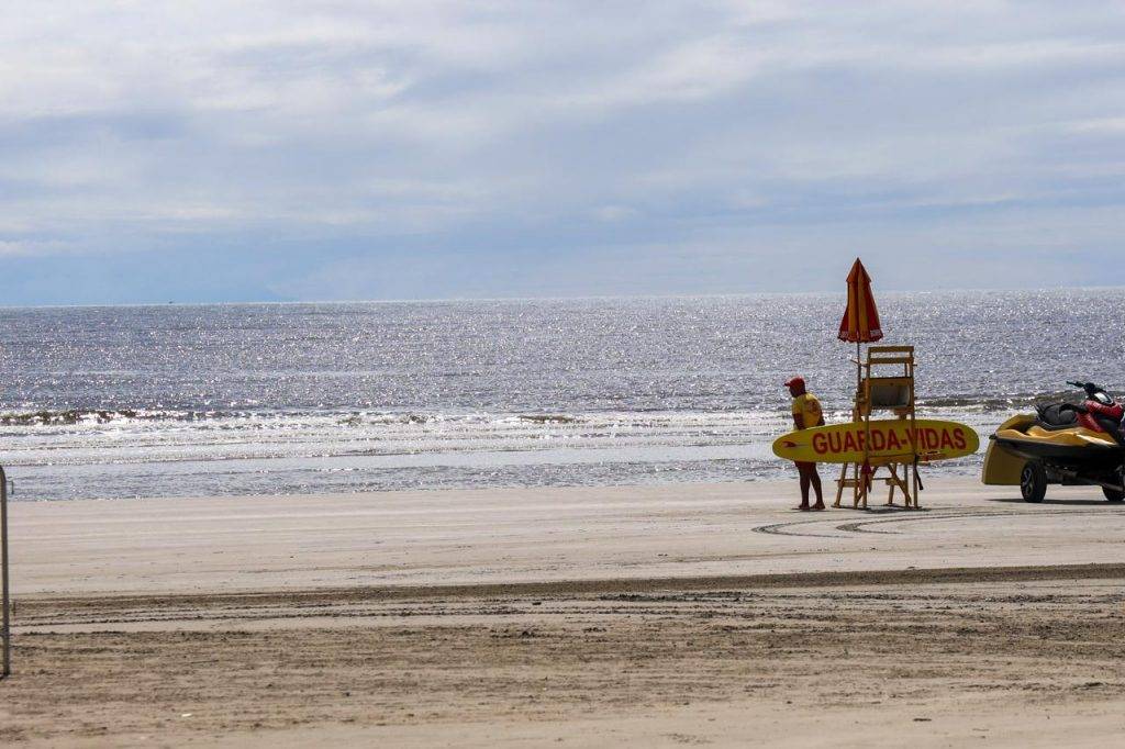 Operação Verão: governo de SP publica cartilha de orientação aos turistas