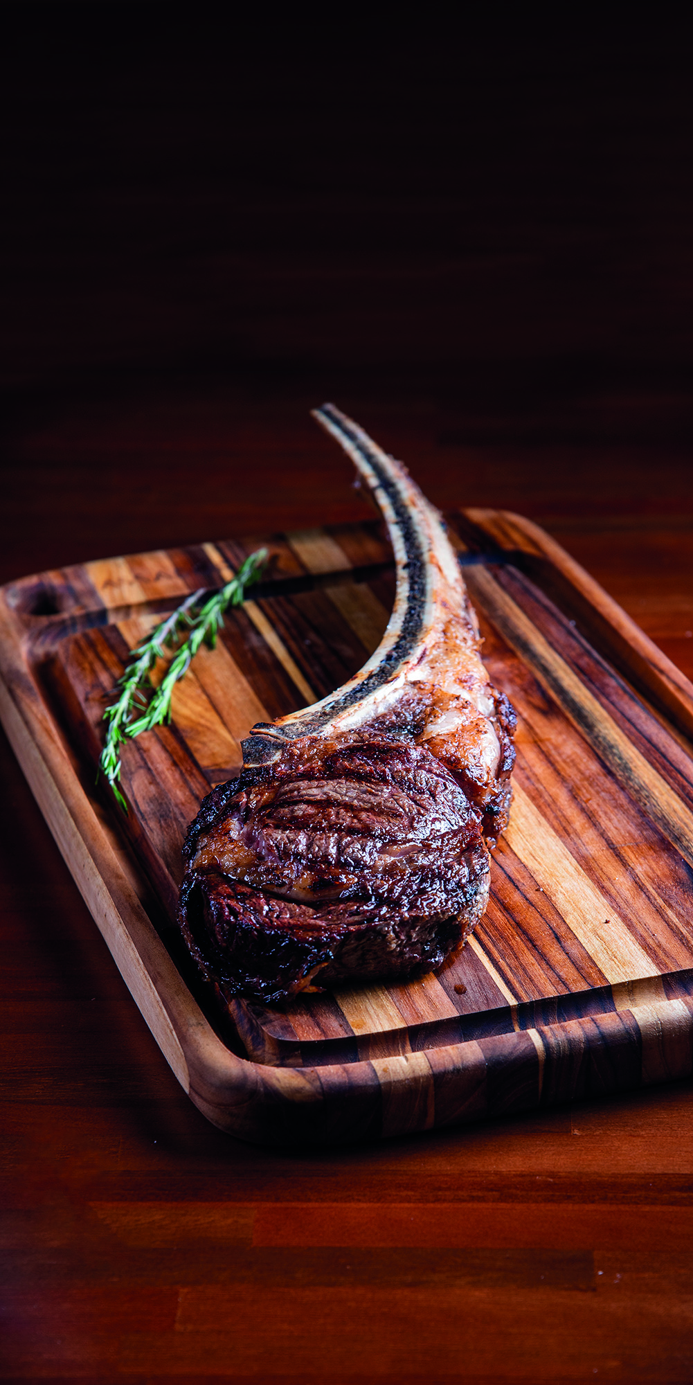 Assador: tomahawk