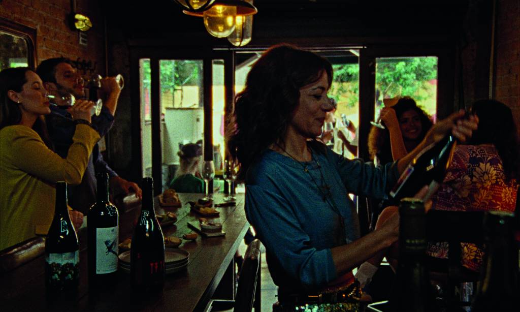 Com Marina Person, filme ‘Isabel’ leva bares de vinho de SP a Festival de Berlim
