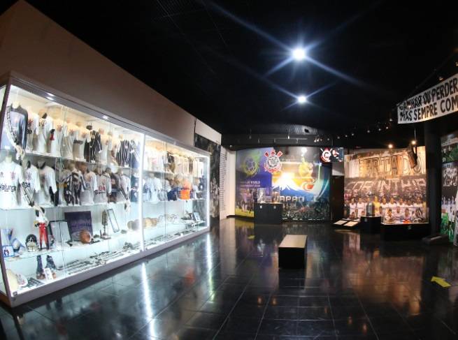 Memorial Corinthians celebra 20 anos com exposição de fotos e documentos inéditos