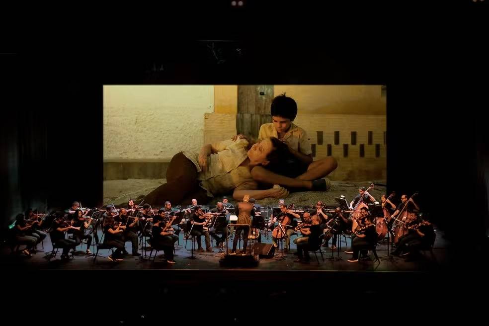 Cine concerto exibe ‘Central do Brasil’ com trilha sonora ao vivo
