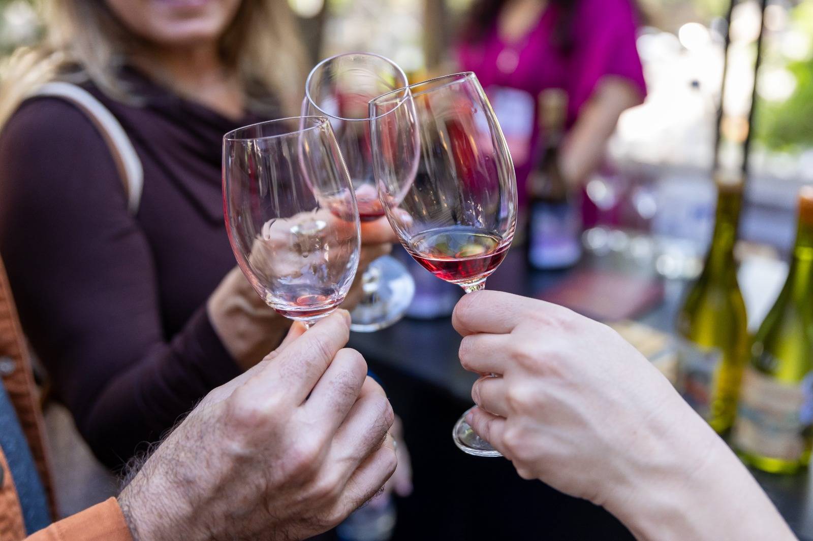Vinho e axé se encontram no bloco Balaco Baco, no Itaim Bibi