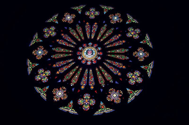 Vitrais da Catedral da Sé ganham exposição gratuita até março