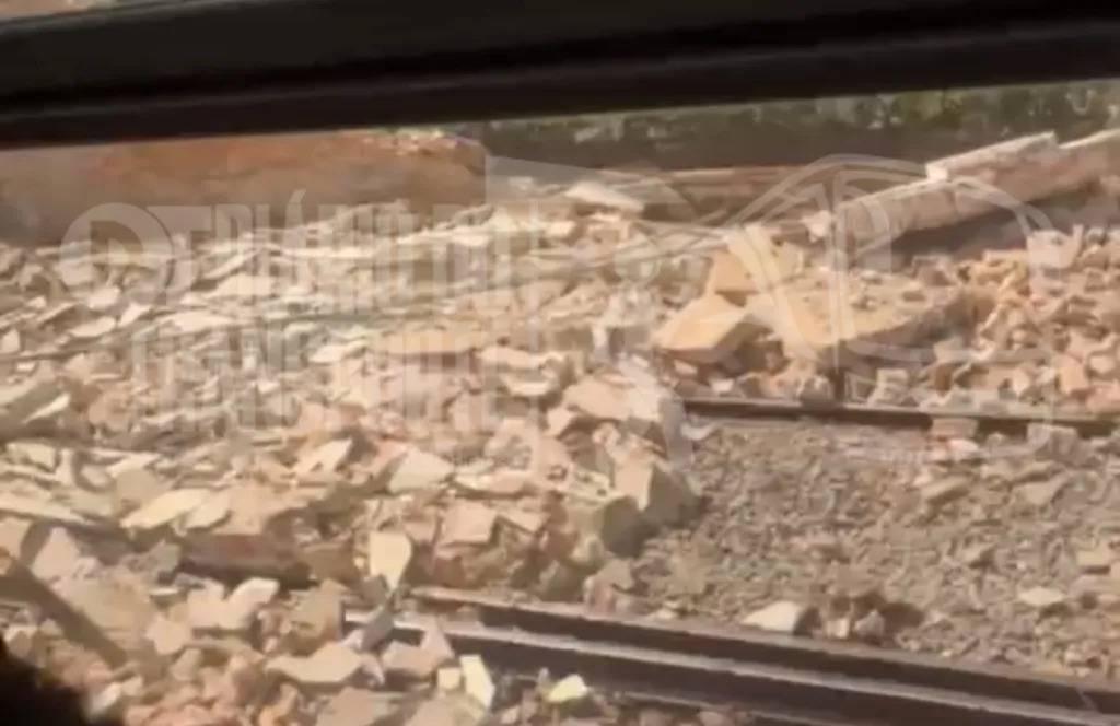 Queda de muro paralisa parte da Linha 12-Safira da CPTM
