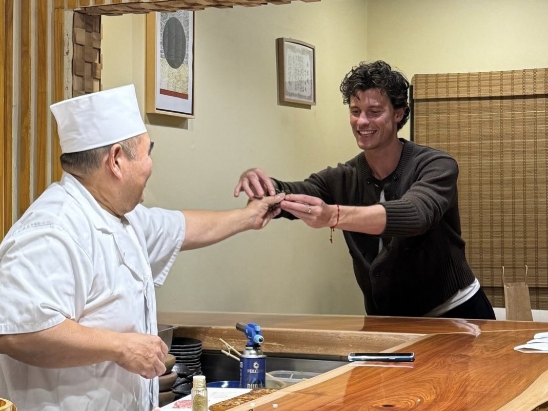 shawn mendes makoto san