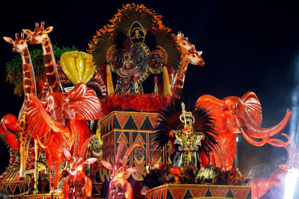 Tom Maior: enredo aborda a história do médium Chico Xavier e Uberaba