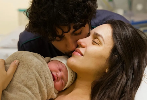 Nasce Zuza, primeira filha de Rafa Kalimann e Nattan