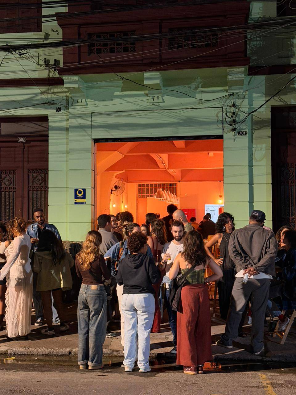 Breaca: o bar que prova que dá pra ser adulta e sambar às segundas-feiras