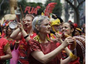 Bloco do Fuá celebra 14 anos com desfile-manifesto pelas ruas do Bixiga