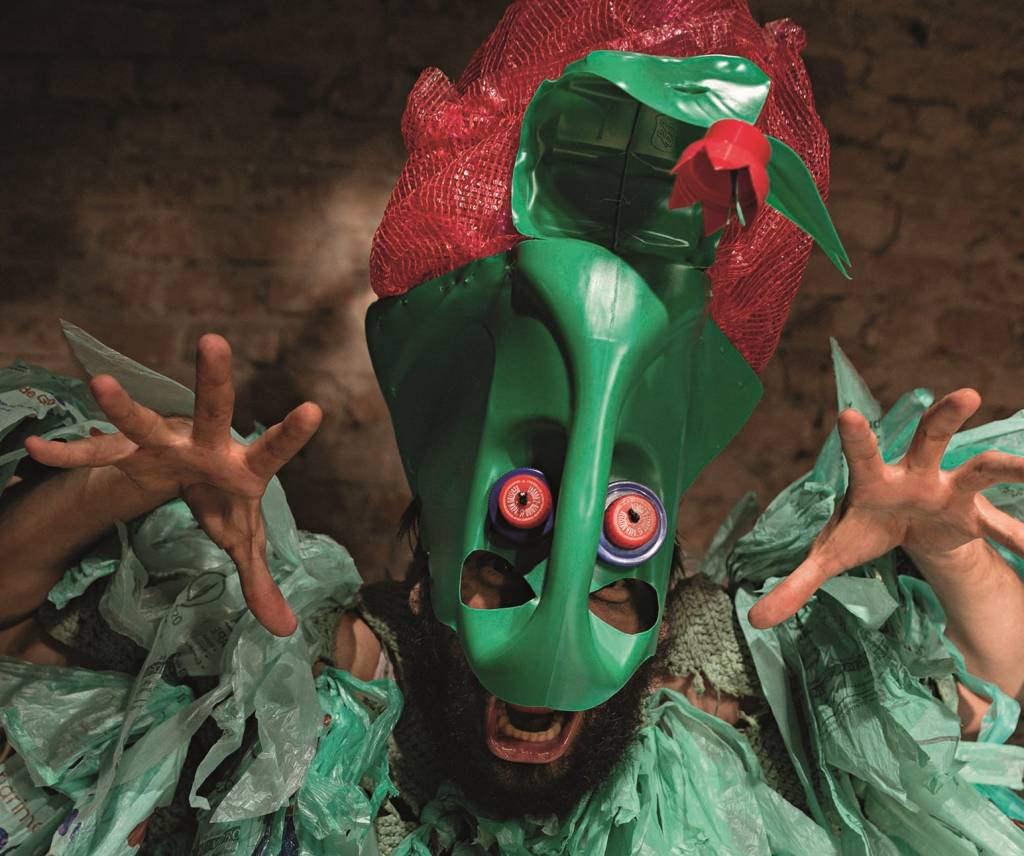 Teatro de bonecos e máscaras discute ecologia no Sesc Pinheiros