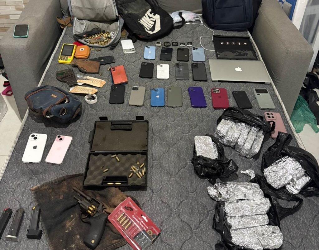 PM encontra “casa cofre” com 90 celulares em Paraisópolis