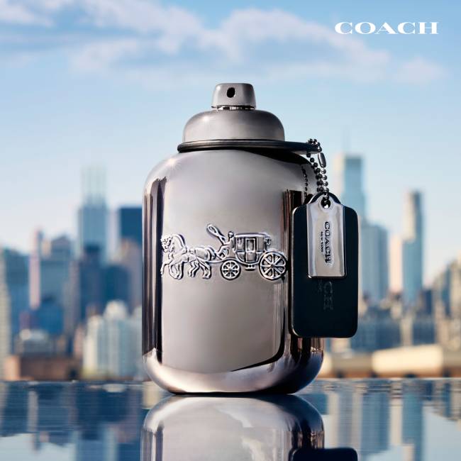 Com campanha de Omar Apollo, Coach lança novo perfume no Brasil