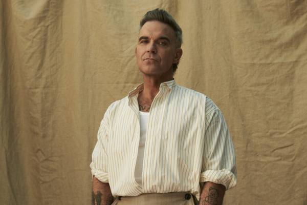 Robbie Williams volta ao Brasil após vinte anos com show no Allianz