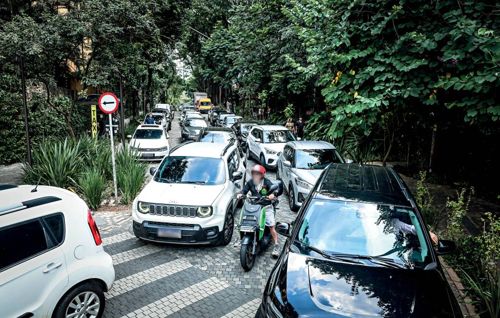 Barulho, trânsito e impunidade: como o complexo de luxo Cidade Matarazzo virou um pesadelo