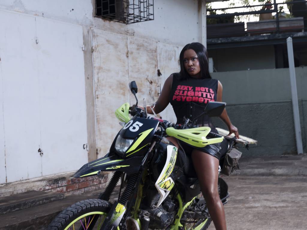 Amaarae fala sobre funk: “O Brasil é um dos meus países favoritos”