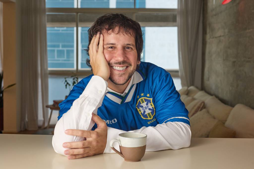 “Eu quero o hexa! E quero o Brasil no centro do mundo!”, diz o comunicador Caio Braz